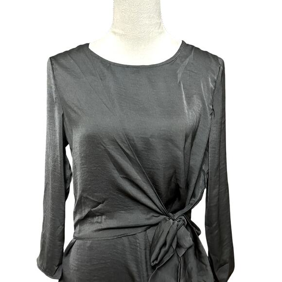 Gigi Parker Wrap Front Blouse 3/4 Sleeve Length Satin Fabric Black W Small NWT - Picture 3 of 11